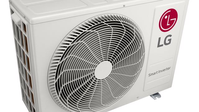 U24A Z3UQ26GFA0 Topleftperspective