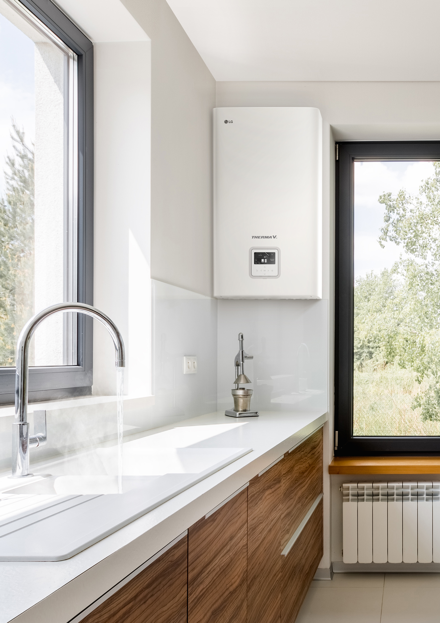 LG Therma V Lifestyle 35 Hydrobox