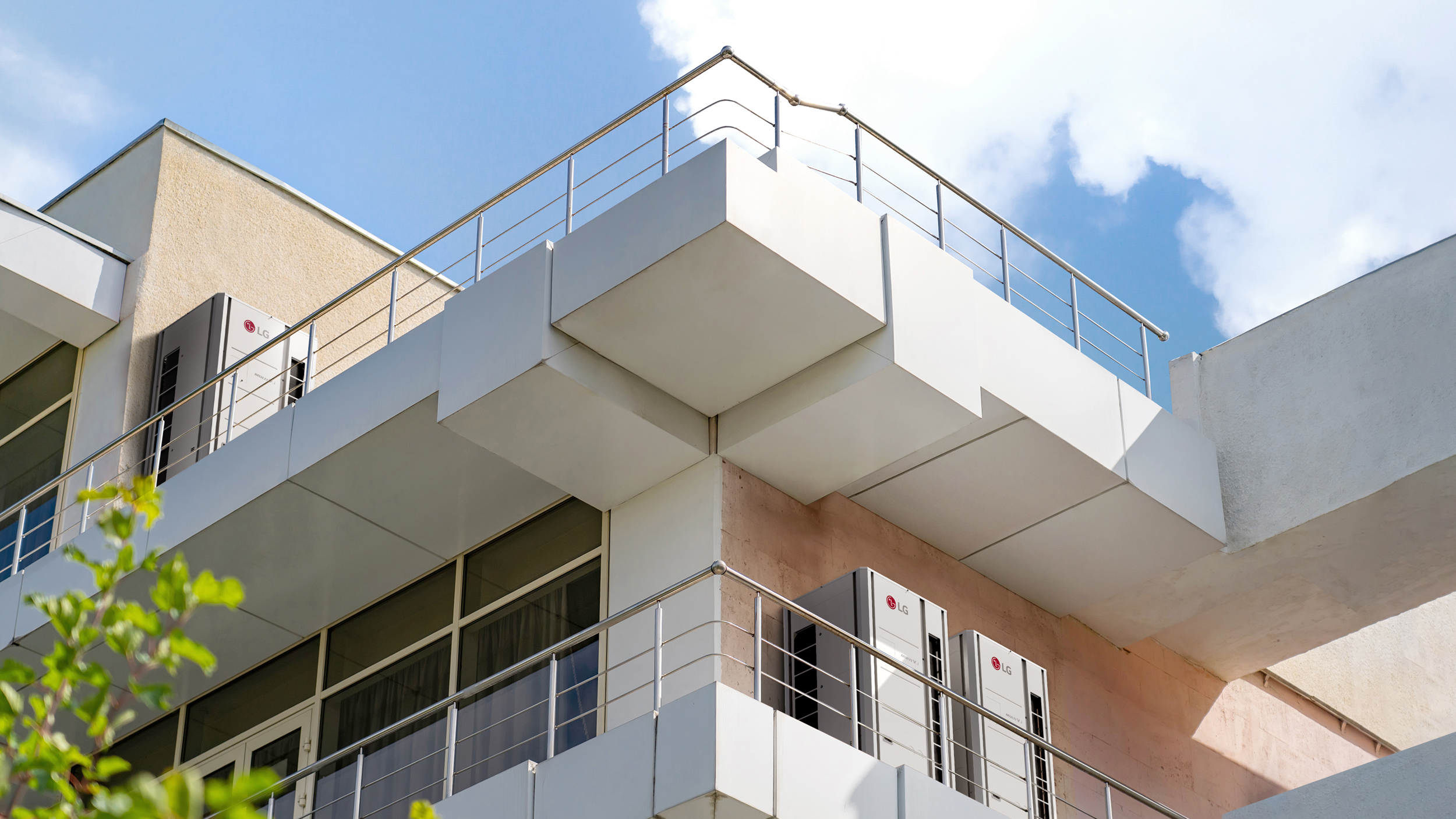 Installation Scene Multi V I UXA 1