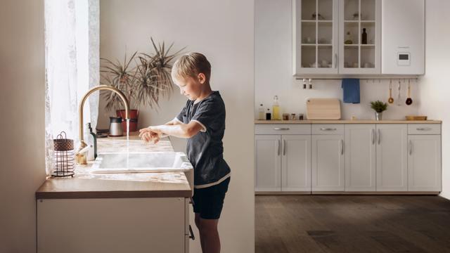 LG Therma V Lifestyle 47 Hot Water